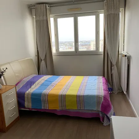 Une Chambre Tres Proche De Paris * 圣吉欧梅斯