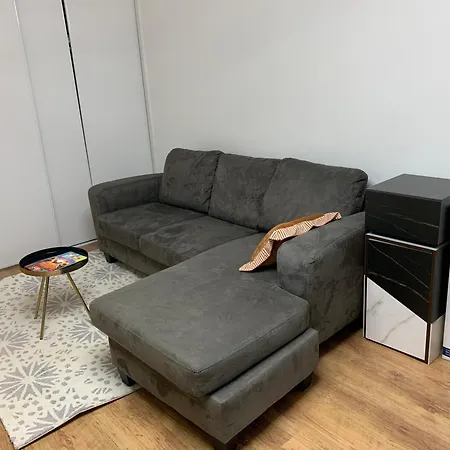 호텔 Une Chambre Tres Proche De Paris