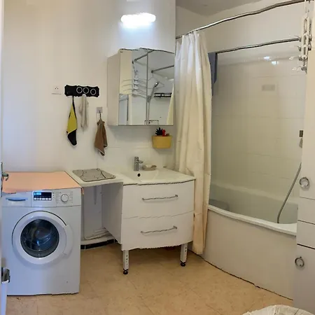 Une Chambre Tres Proche De Paris 酒店 *